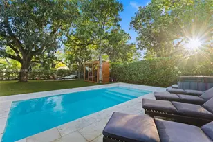13900 NE 16th Ct, North Miami, FL 33181 - Photo 42