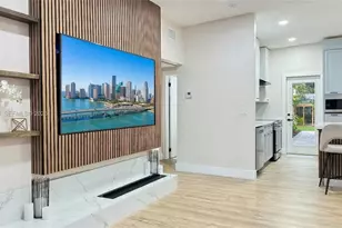 13900 NE 16th Ct, North Miami, FL 33181 - Photo 10