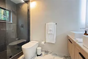 13900 NE 16th Ct, North Miami, FL 33181 - Photo 36