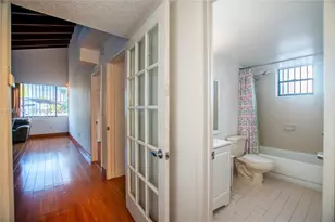 860 NW 106th Ave, Miami, FL 33172 - Photo 20