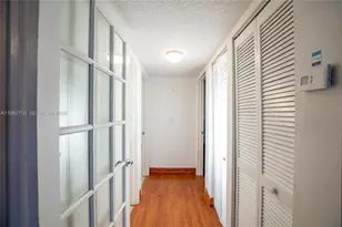 860 NW 106th Ave, Miami, FL 33172 - Photo 18
