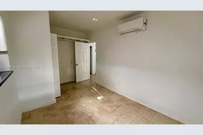 572 NE 67th St #5, Miami, FL 33138 - Photo 8