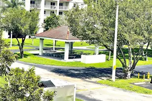 8240 SW 210th St, Cutler Bay, FL 33189 - Photo 14