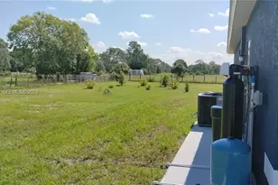 225 S Fronda St, Clewiston, FL 33440 - Photo 16