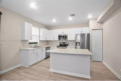 4665 Caspian Way, Davie, FL 33314 - Photo 6