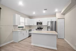 4665 Caspian Way, Davie, FL 33314 - Photo 6