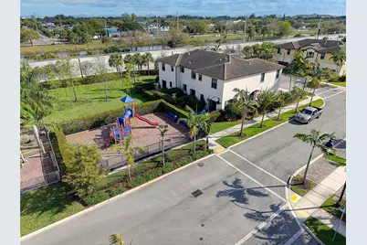 4665 Caspian Way, Davie, FL 33314 - Photo 40