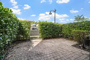 4665 Caspian Way, Davie, FL 33314 - Photo 32