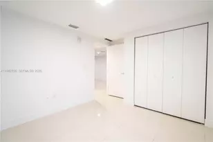 1971 Bay Dr, Miami Beach, FL 33141 - Photo 10