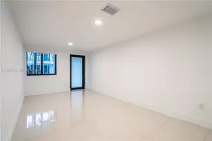 1971 Bay Dr, Miami Beach, FL 33141 - Photo 4