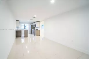 1971 Bay Dr, Miami Beach, FL 33141 - Photo 2