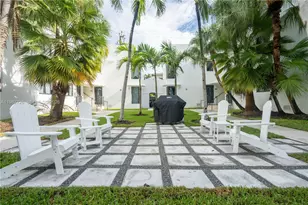 1971 Bay Dr, Miami Beach, FL 33141 - Photo 18