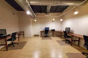 10 SW South River Dr, Miami, FL 33130 - Photo 26