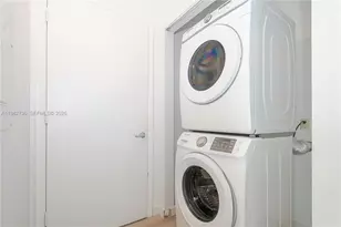 10 SW South River Dr, Miami, FL 33130 - Photo 16