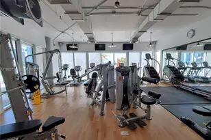 10 SW South River Dr, Miami, FL 33130 - Photo 20