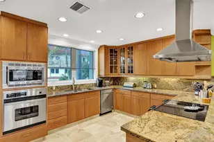 3942 NE 171 St, North Miami Beach, FL 33160 - Photo 16