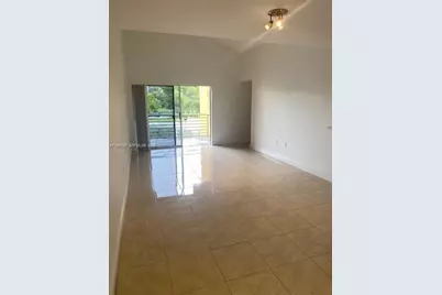 9701 Fontainebleau Blvd #C206, Miami, FL 33172 - Photo 2