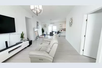 17228 NW 72nd Ct, Hialeah, FL 33015 - Photo 1