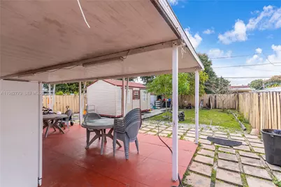 380 E 56th St, Hialeah, FL 33013 - Photo 22