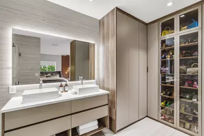 500 NE 51st St, Miami, FL 33137 - Photo 22