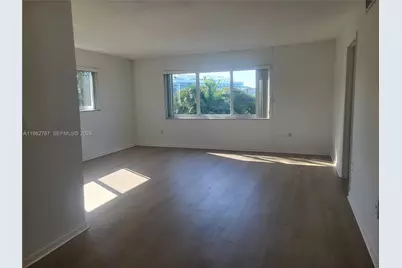 1020 94th St #503, Bay Harbor Islands, FL 33154 - Photo 4