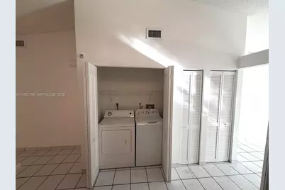 5740 W 21st Ct, Hialeah, FL 33016 - Photo 6