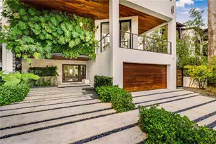1755 Fairhaven Pl, Miami, FL 33133 - Photo 2