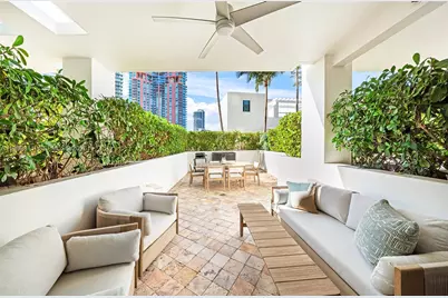 50 S Pointe Dr #509, Miami Beach, FL 33139 - Photo 1