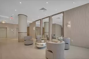 5401 Collins Ave, Miami Beach, FL 33140 - Photo 14