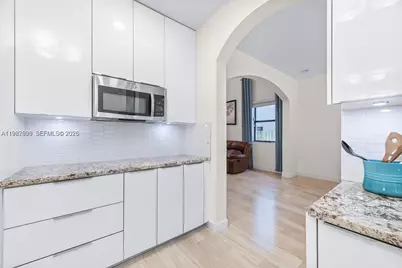 3461 SE 1st St, Homestead, FL 33033 - Photo 16