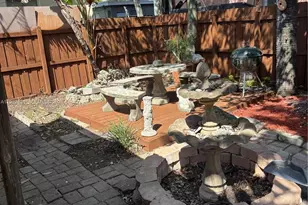 729 NE 2nd Ct, Hallandale Beach, FL 33009 - Photo 24