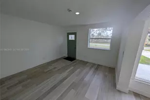 1454 Ribault Scenic Dr, Jacksonville, FL 32208 - Photo 2