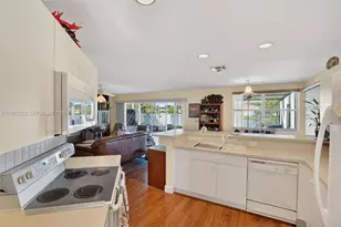 16419 Sapphire Pl, Weston, FL 33331 - Photo 12