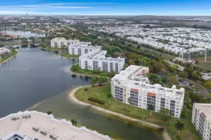 10720 NW 66th St, Doral, FL 33178 - Photo 62