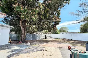 250 E 60th St, Hialeah, FL 33013 - Photo 30