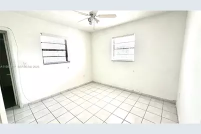 250 E 60th St, Hialeah, FL 33013 - Photo 18