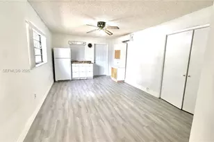 250 E 60th St, Hialeah, FL 33013 - Photo 22