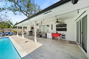 1040 SW 66th Ave, Pembroke Pines, FL 33023 - Photo 32