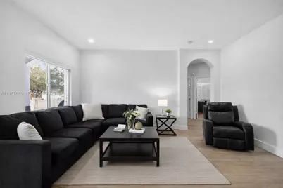 22547 SW 102nd Path, Cutler Bay, FL 33190 - Photo 6