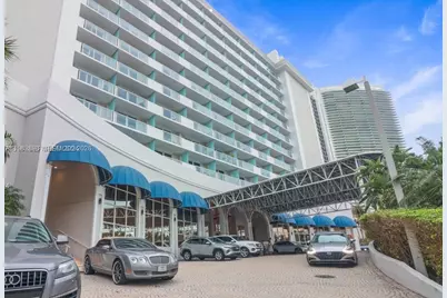 19201 Collins Ave #924, Sunny Isles Beach, FL 33160 - Photo 2