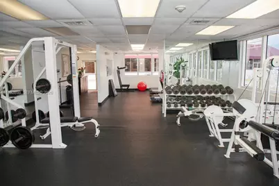 19201 Collins Ave #924, Sunny Isles Beach, FL 33160 - Photo 16