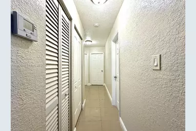 525 NW 15th Ter, Fort Lauderdale, FL 33311 - Photo 14