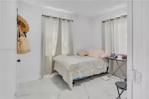 250 NW 34th Ave, Miami, FL 33125 - Photo 22