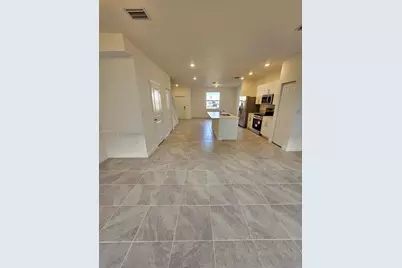 1148 SE 2nd St, Florida City, FL 33034 - Photo 4
