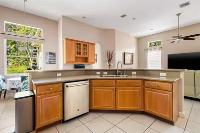 838 NW 123rd Dr, Coral Springs, FL 33071 - Photo 18