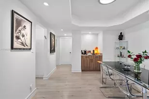 20191 E Country Club Dr, Aventura, FL 33180 - Photo 8