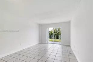 16465 NE 22nd Ave, North Miami Beach, FL 33160 - Photo 2