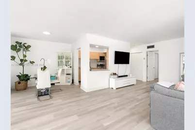 10210 Collins Ave #202, Bal Harbour, FL 33154 - Photo 4