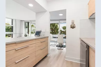 10210 Collins Ave #202, Bal Harbour, FL 33154 - Photo 8