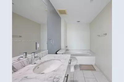 951 Brickell Ave #1806, Miami, FL 33131 - Photo 18